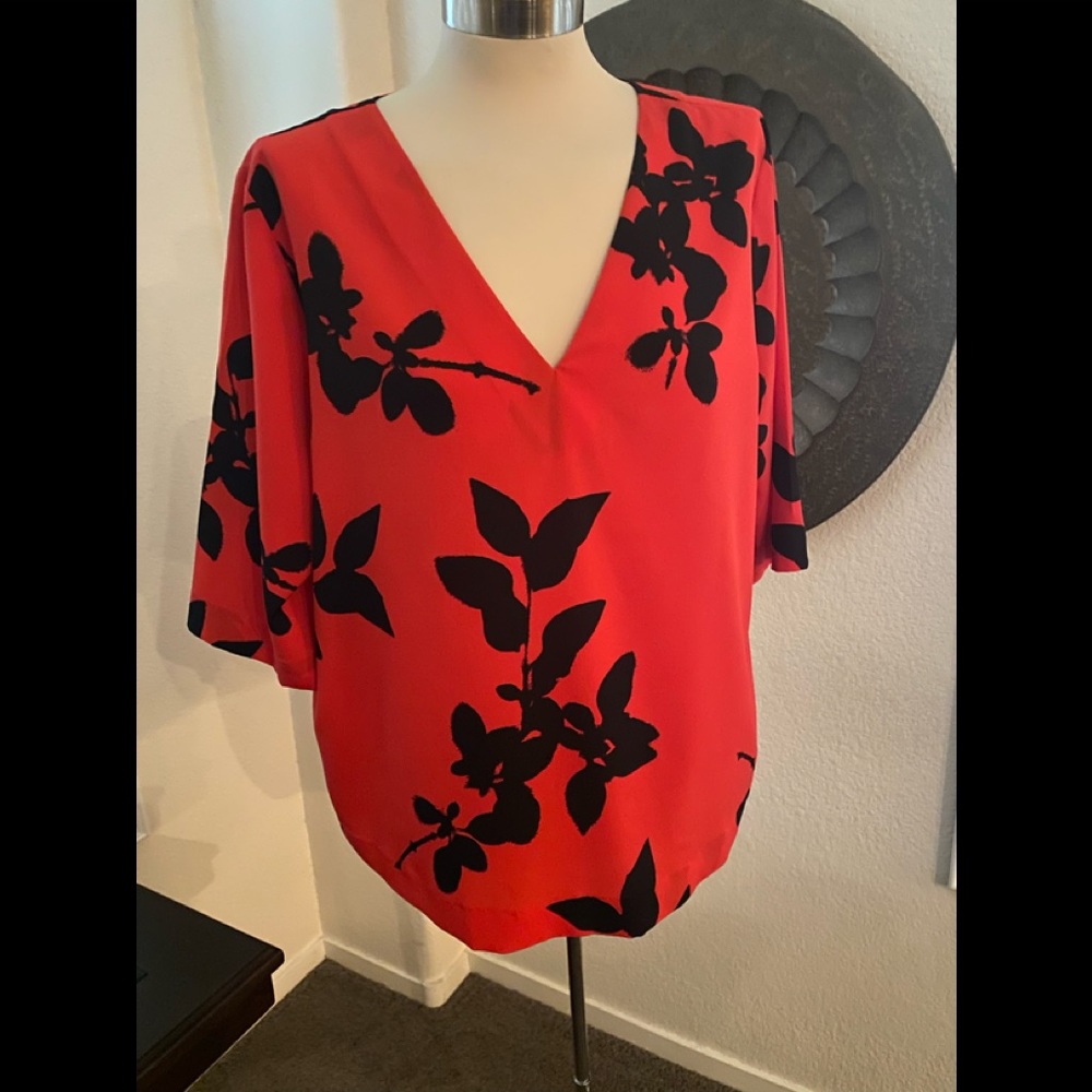 DKNY Size L